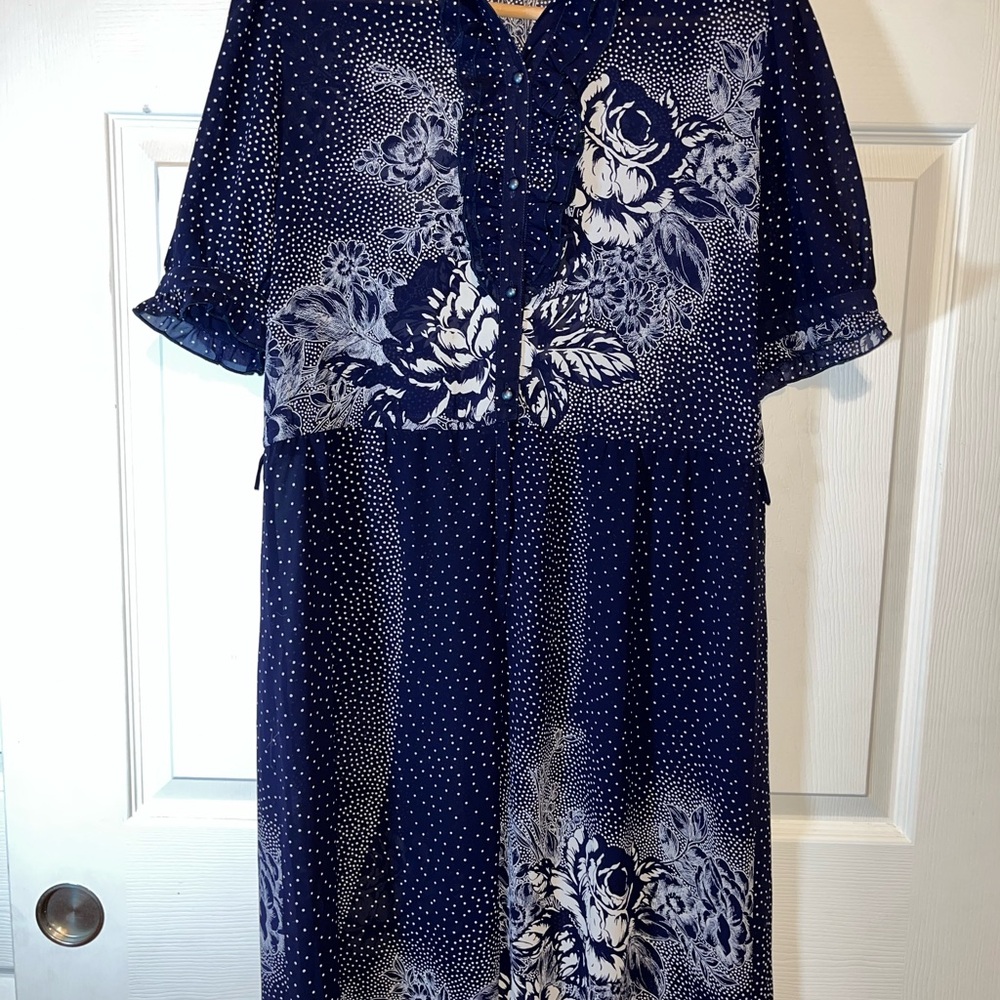 helene Chic Navy Floral Midi Dress